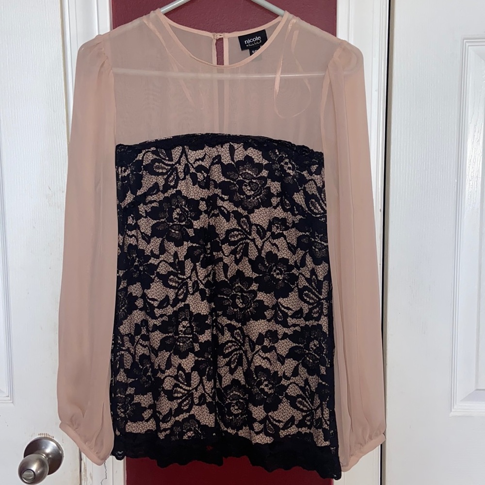 Tan/Black lace Blouse